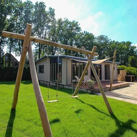 Luxe 8-persoons Veluwe Wellness Met Prive Jacuzzi & Sauna - Gemeenschappelijk Zwembad - フォールトハイゼン