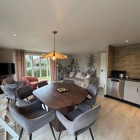 Appartement Luxe 8-persoons Veluwe Wellness Met Privé Jacuzzi&sauna - Gemeenschappelijk Zwembad -