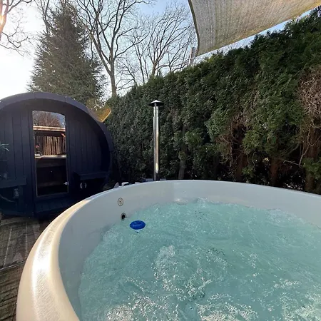 Luxury 8-person Wellness - Private Jacuzzi & Sauna - Airco - Fenced Garden - Veluwe فورتهاوزن