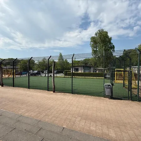 Luxe 8-persoons Veluwe Wellness Met Prive Jacuzzi & Sauna - Gemeenschappelijk Zwembad -