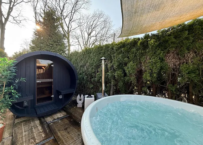 Luxe 8-persoons Veluwe Wellness Met Prive Jacuzzi & Sauna - Gemeenschappelijk Zwembad - شقة