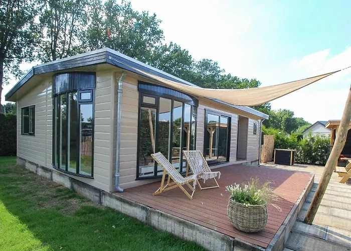 Luxe 8-persoons Veluwe Wellness Met Prive Jacuzzi & Sauna - Gemeenschappelijk Zwembad - *