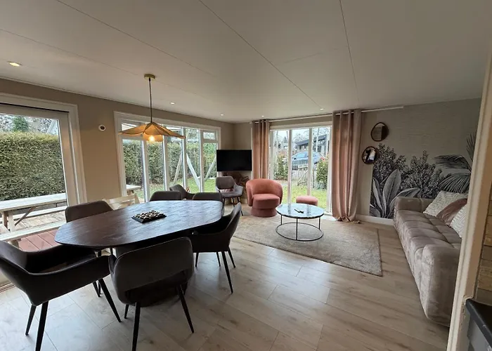 アパート Luxe 8-persoons Veluwe Wellness Met Prive Jacuzzi & Sauna - Gemeenschappelijk Zwembad - フォールトハイゼン