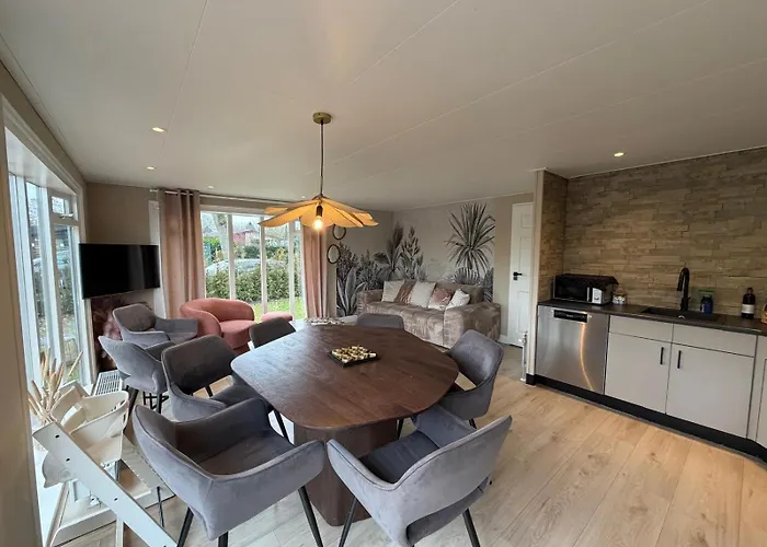 شقة Luxe 8-persoons Veluwe Wellness Met Prive Jacuzzi & Sauna - Gemeenschappelijk Zwembad -