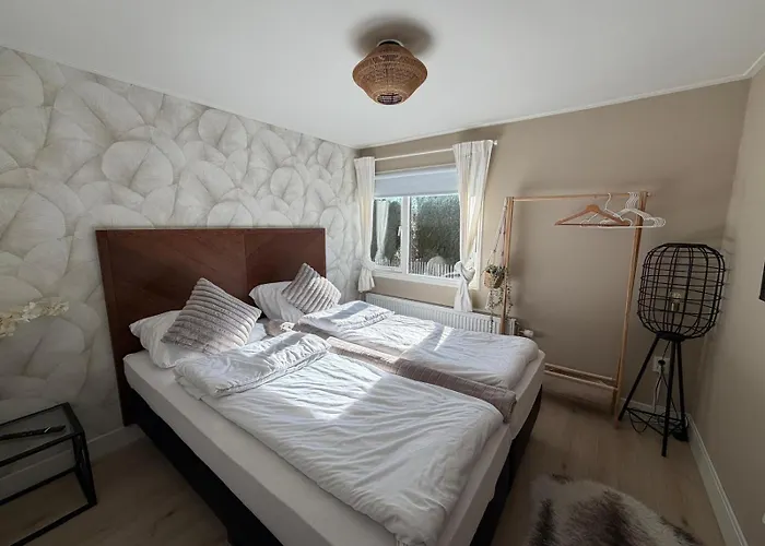 Luxe 8-persoons Veluwe Wellness Met Prive Jacuzzi & Sauna - Gemeenschappelijk Zwembad - アパート *