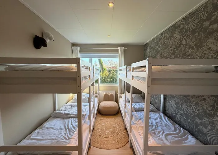 Luxe 8-persoons Veluwe Wellness Met Prive Jacuzzi & Sauna - Gemeenschappelijk Zwembad - * フォールトハイゼン