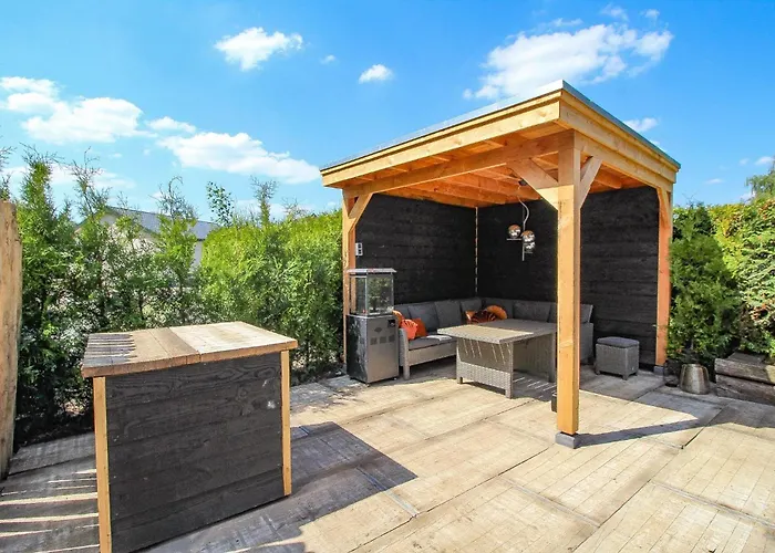 Luxe 8-persoons Veluwe Wellness Met Prive Jacuzzi & Sauna - Gemeenschappelijk Zwembad -