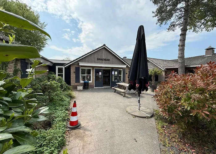 Luxe 8-persoons Veluwe Wellness Met Prive Jacuzzi & Sauna - Gemeenschappelijk Zwembad - * フォールトハイゼン